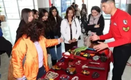 Erzincan Binali Yıldırım Üniversitesi’nde Jandarma Tanıtım Faaliyeti Düzenlendi